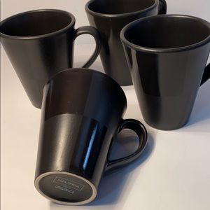 Set of 4 black geometric mugs NAUTICA